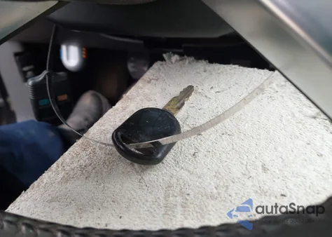 2006 Ford Mustang V6 z USA, uszkodzony, nr VIN 1ZVFT80N465219192